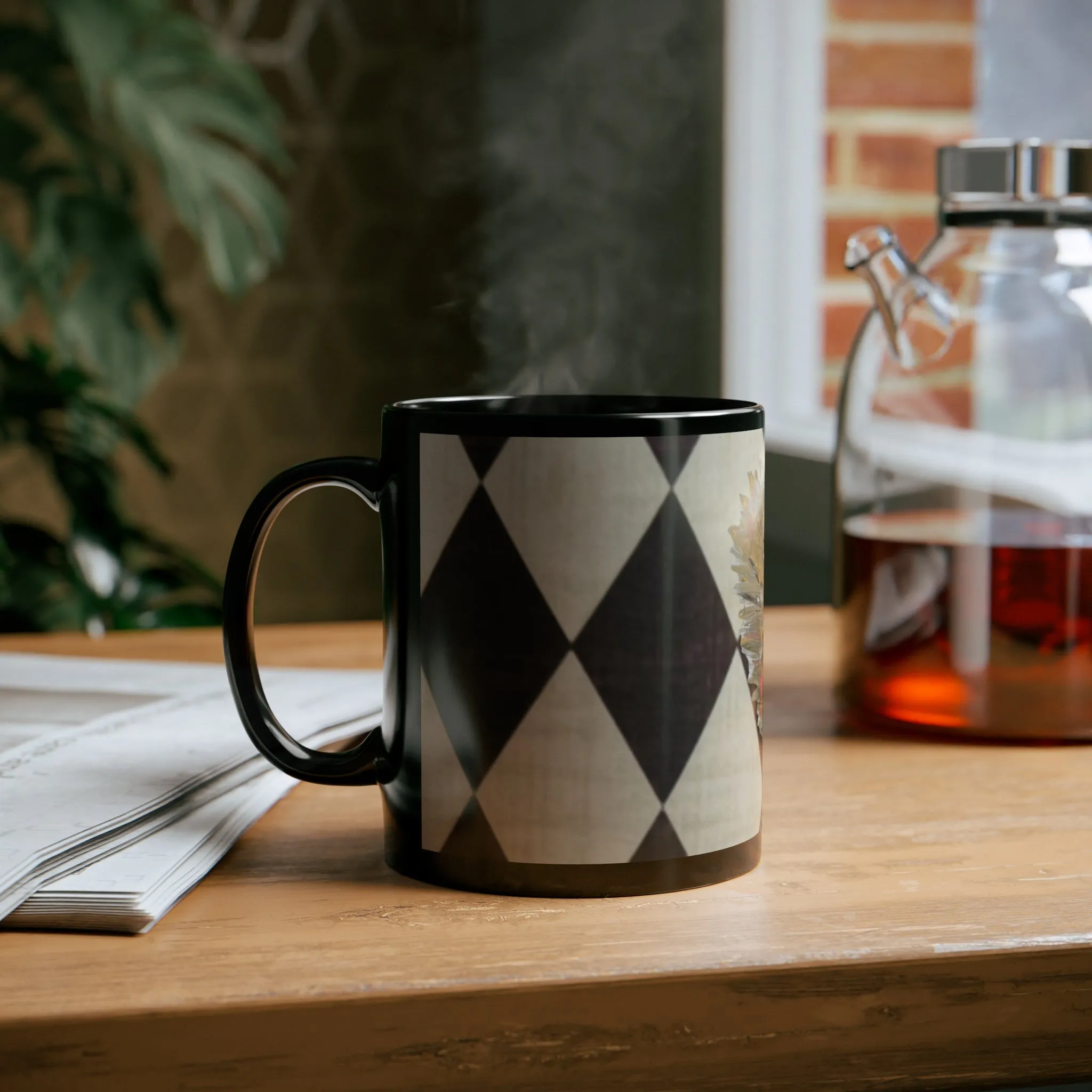 Golden Leaf Diamond 11oz Black Mug